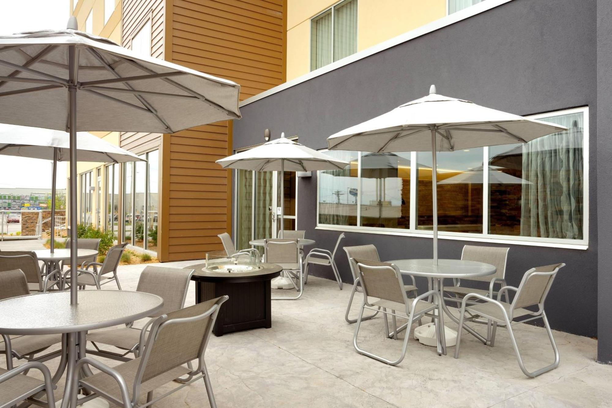Fairfield Inn & Suites By Marriott Springfield North Esterno foto